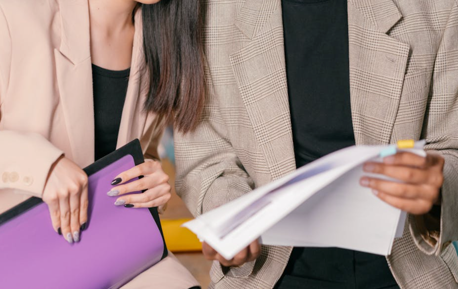 From Sports to Slots: How Reviews Guide Canadian Betting Decisions